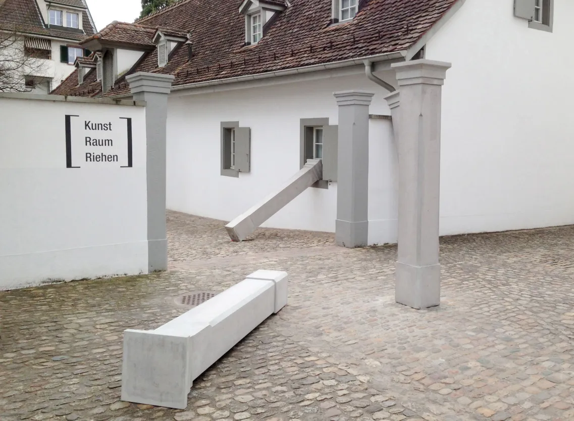 Florian-Graf_Installation-im-Hof