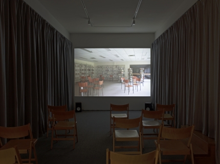 Ausstellungsansicht Time please