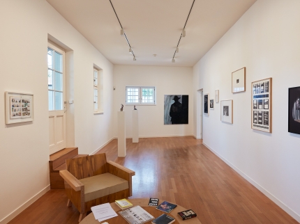 Ausstellungsansicht, Pickpocket