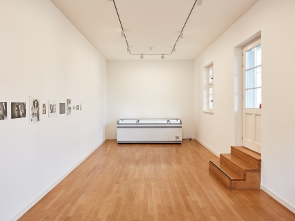 Ausstellungsansicht, All the time that came before this moment