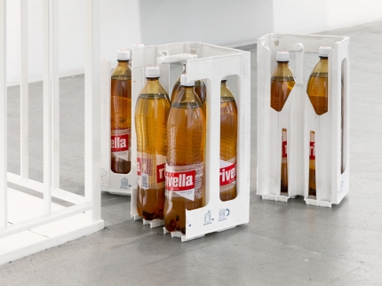 Ausstellungsansicht, Contrology
