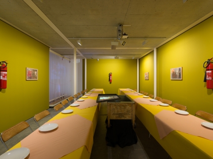 Ausstellungsansicht, Grill-Art