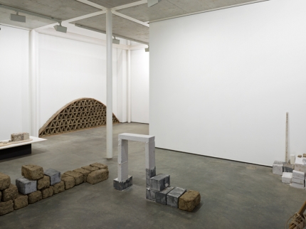 Ausstellungsansicht, Róza El-Hassan / Martha Rosler. Future's Dialect