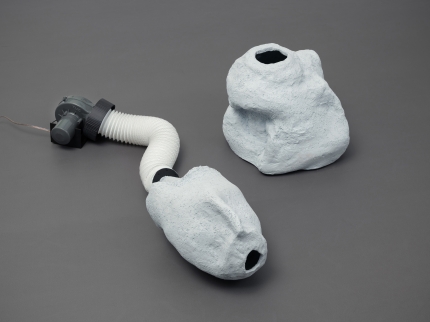 Installation von Angela Anzi
